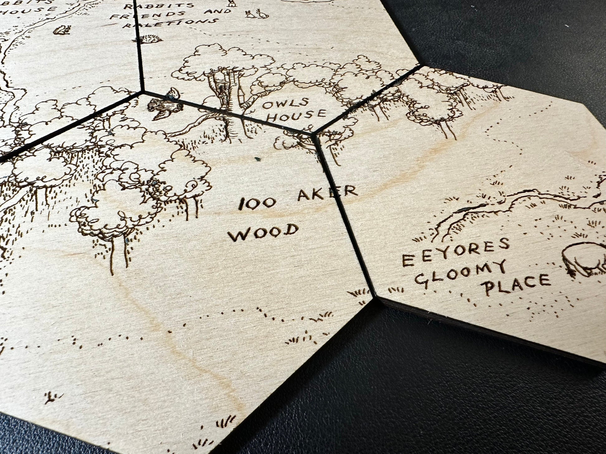 100 Anker Woods Map Original Winnie The Pooh Illustrations Hexagonal Wooden Coaster Set - 6-Piece