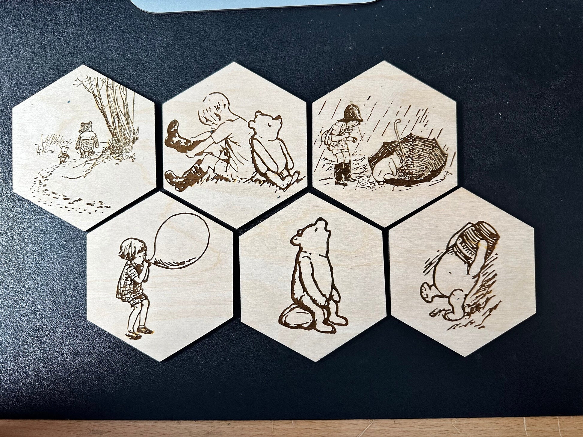 Original Winnie The Pooh Illustrations Hexagonal Wooden Coaster Set - 6-Piece Nostalgic Table Protection with Engraved Character Images